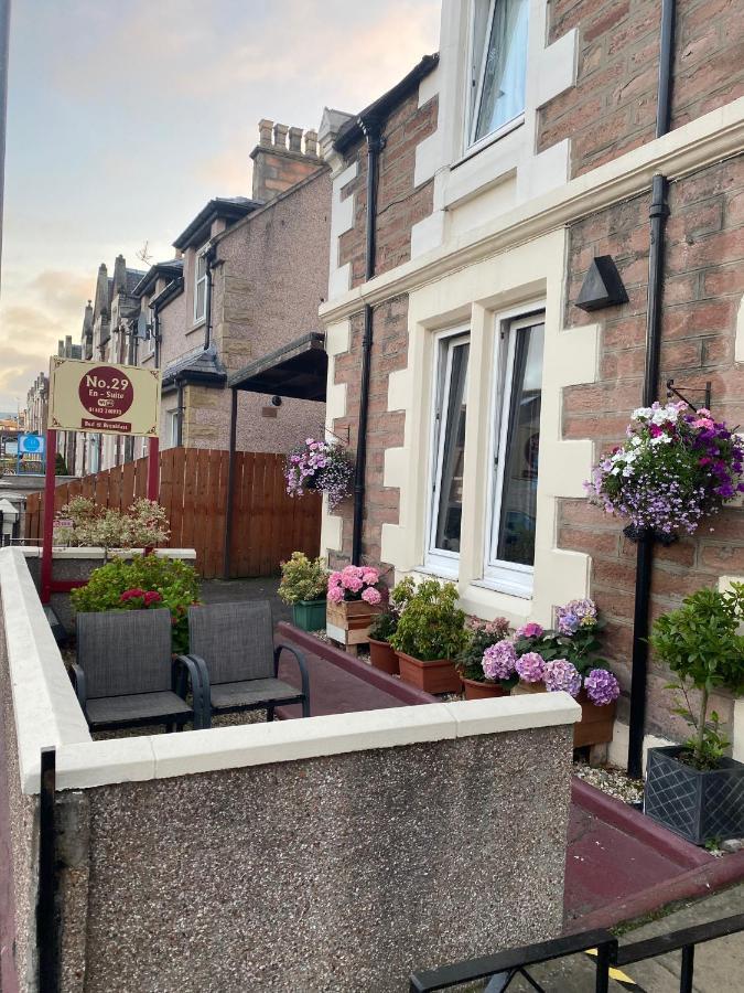 Alojamento de Acomodação e Pequeno-almoço No 29 Inverness